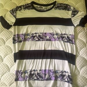 LuLaRoe Black and White Graphic Short Sleeve Tee